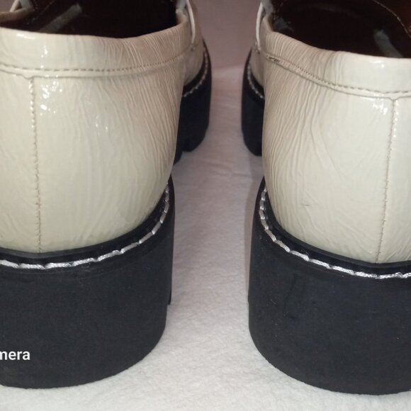 Never Worn Franco Sarto White Platform Lug Sole Shiny Penny Loafers 8M BALIN - Picture 5 of 7